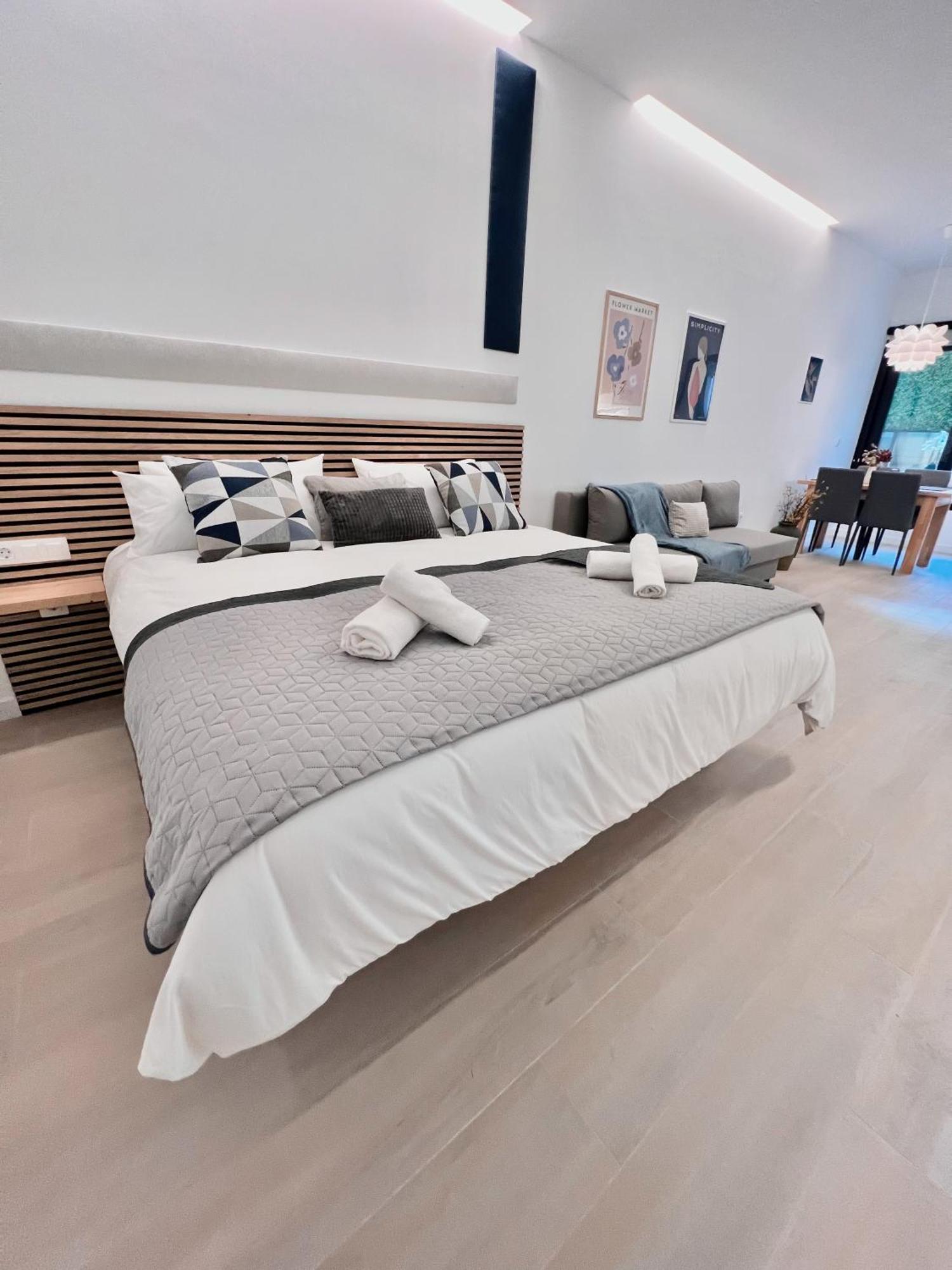Sorolla Urban Suites บาเลนเซีย ภายนอก รูปภาพ